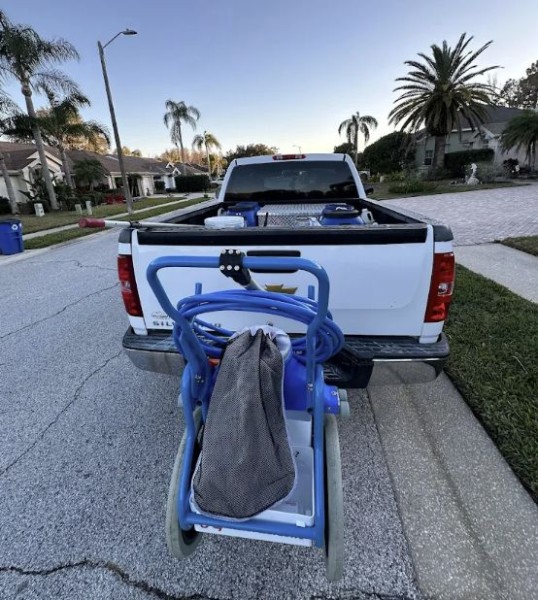 Pool Maintenance in Holiday, FL (1)
